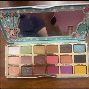 Too Faced Clover palette
